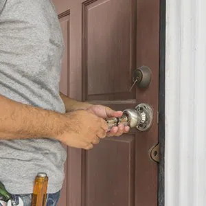 Central Locksmith Store Kansas City, MO 816-622-3384 - locks-replace-01